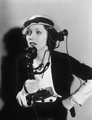 Woman talking on the telephone 