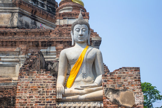 image of Buddha Ayutthaya