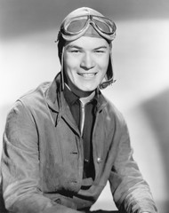 Portrait of a young man with a cap and goggles 