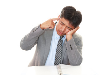 苦悩するビジネスマン