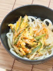 かき揚げうどん