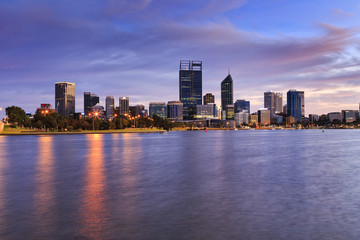 Fototapeta na wymiar Perth City River Light Rise