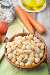 chickpeas with seafood