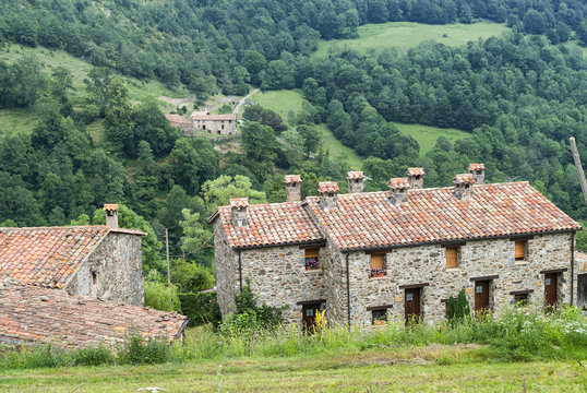 Mollo (Pirineos, Catalunya, Spain)