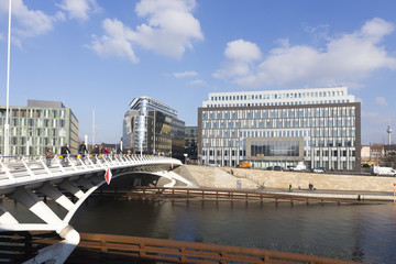 Br&uuml;cke zum B&uuml;rohaus