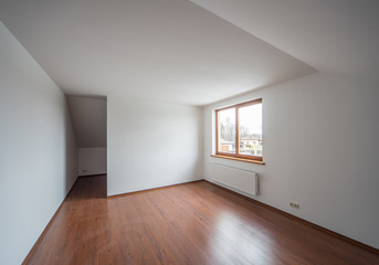 Fototapeta na wymiar Empty room in new built modern private house. 