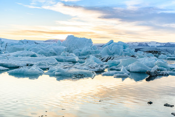 Fototapeta premium Scenic view of icebergs in glacier lagoon, Iceland