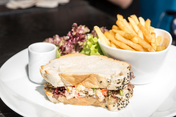 sandwich tuna