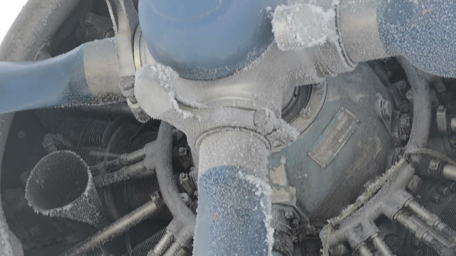 AN2 Engine Covered with ICE