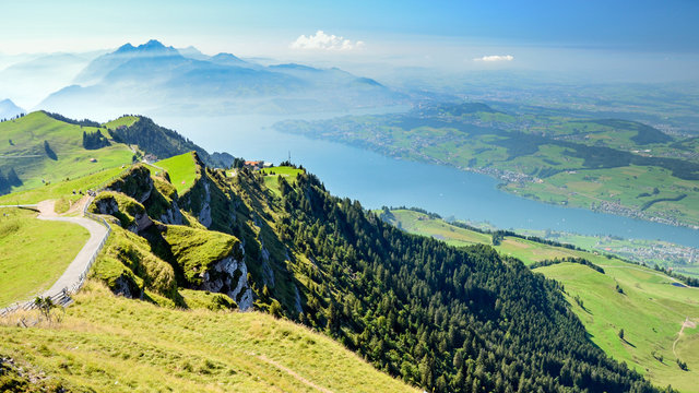 Sicht vom Rigi auf den Vierwaldst&auml;ttersee