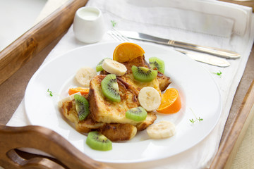 French toasts with fruits 