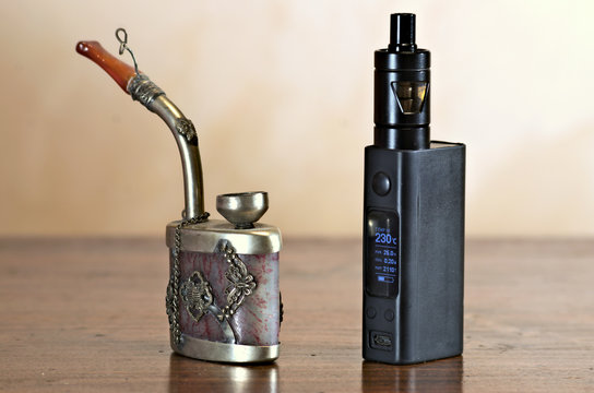 Sigaretta elettronica ecig