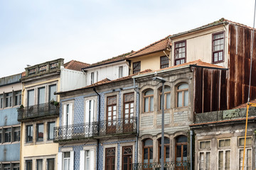 Fototapeta na wymiar Street view of old town Porto