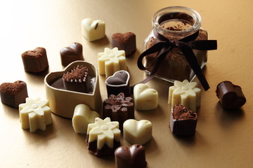 Delicious hand made praline from black and white chocolate.