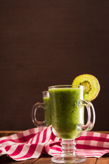 Alcohol beverage with kiwi