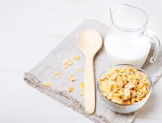 corn flakes with milk