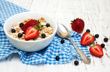 Muesli with strawberries