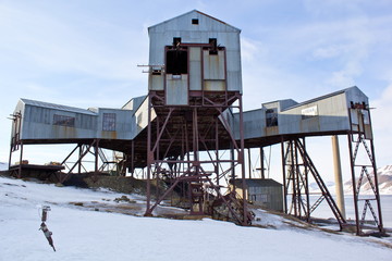 Spitzbergen leerstehendes Kohlewerk