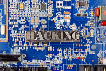 hacking / caracteres d'imprimerie en plomb 
