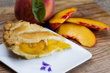 organic peach pie