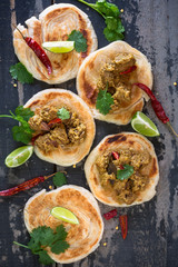 Obraz premium Boeuf Rendang et roti canai