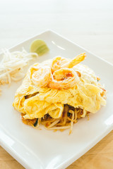 Pad thai