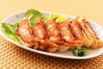 おいしそうな焼き餃子