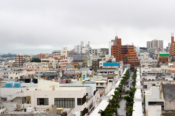 コザ市の街並み © Bluebird Harvest