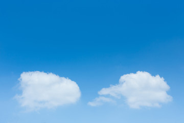 Fototapeta premium white cloud on clear blue sky background