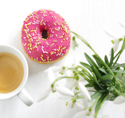 Donuts und Kaffee