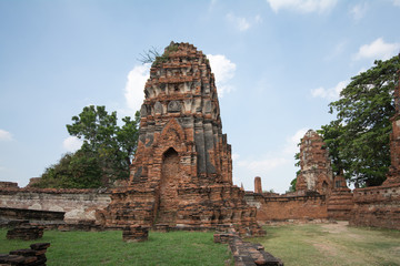 タイ・アユタヤの遺跡群