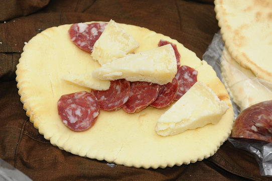 salsiccia e pecorino