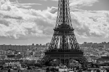 Blick vom Arc de Triomphe auf den Eiffelturm