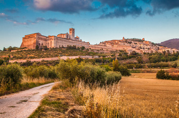 Historic town of Assisi at sunset, Umbria, Italy - obrazy, fototapety, plakaty