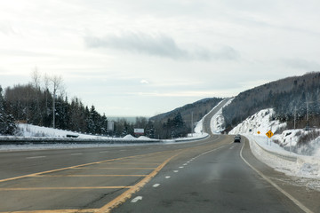 Route hivernale au Québec au Canada 