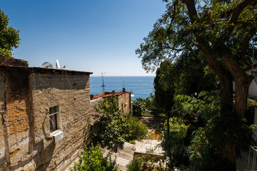 Fototapeta na wymiar Views of the Black Sea from the house terrace