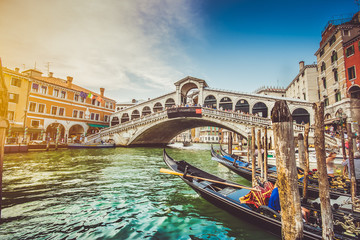 Fototapeta na wymiar Canal Grande with Rialto Bridge at sunset, Venice, Italy