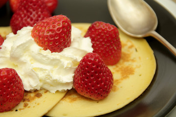 crêpes fraise et chantilly 06032016