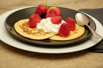 crêpes fraise et chantilly 06032016