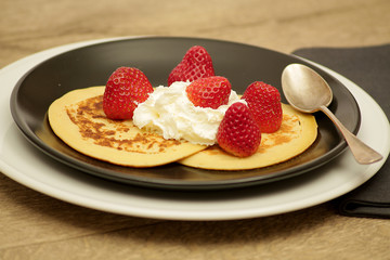 crêpes fraise et chantilly 06032016