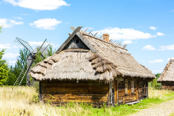 Fototapeta na wymiar ethnographic park of Russian culture, Bialowieski national park,