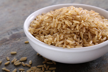 cooked raw healthy brown rice