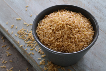 cooked raw healthy brown rice