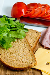 Fototapeta na wymiar Prepare breakfast brown bread sandwich.