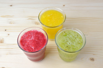 Smoothies with Raspberry, Orange and Kiwi
