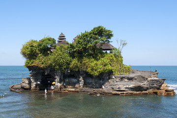 widok na świątynię Pura Tanah Lot 