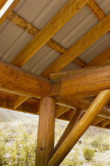 Post and beam roof construction