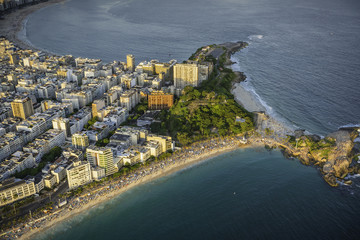 Fototapeta premium People watching sunset on Ipanema Beach in Rio De Janeiro