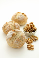 胡桃と全粒粉のパン