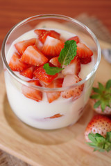 Yogurt with fresh strawberry